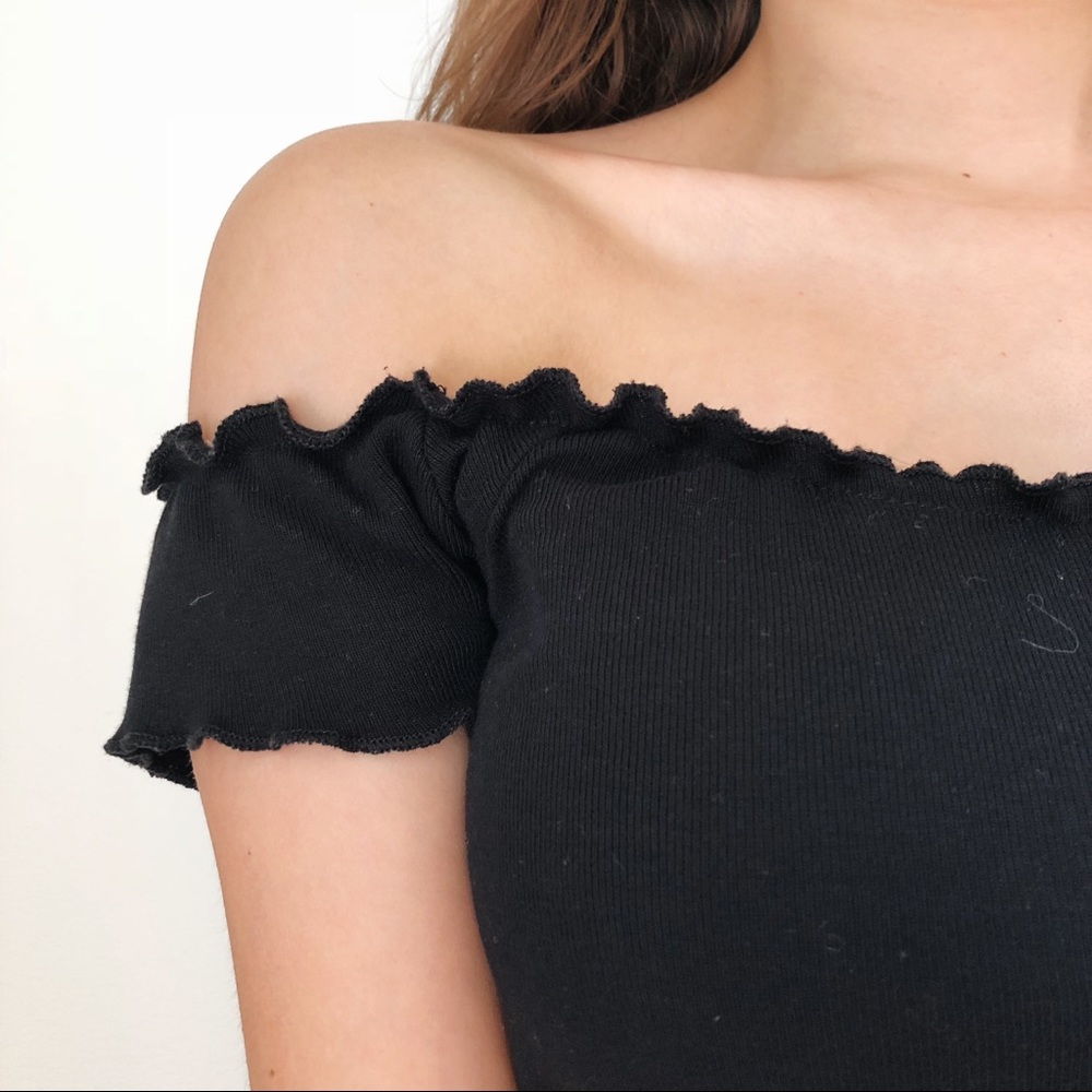 off the shoulder top | brandy melville